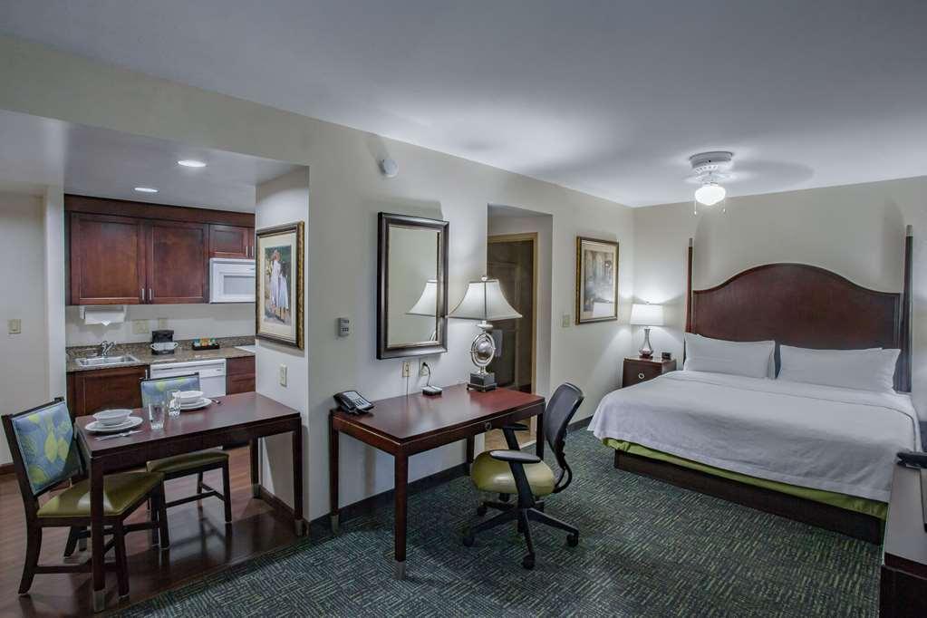 Homewood Suites By Hilton Davidson Номер фото